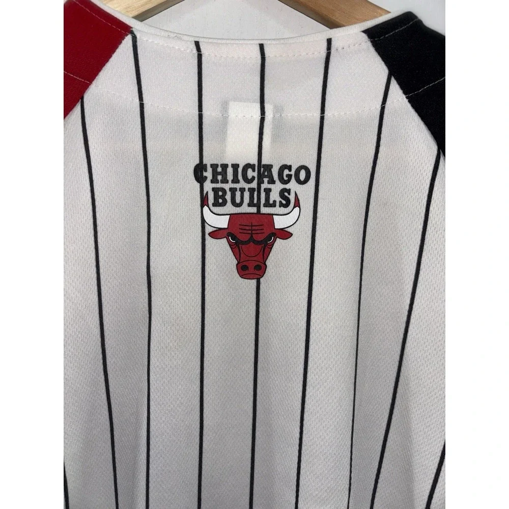 NBA‎ Chicago Bulls Baseball Jersey Youth L 14-16 Pinstripe Colorblock UNK Icer